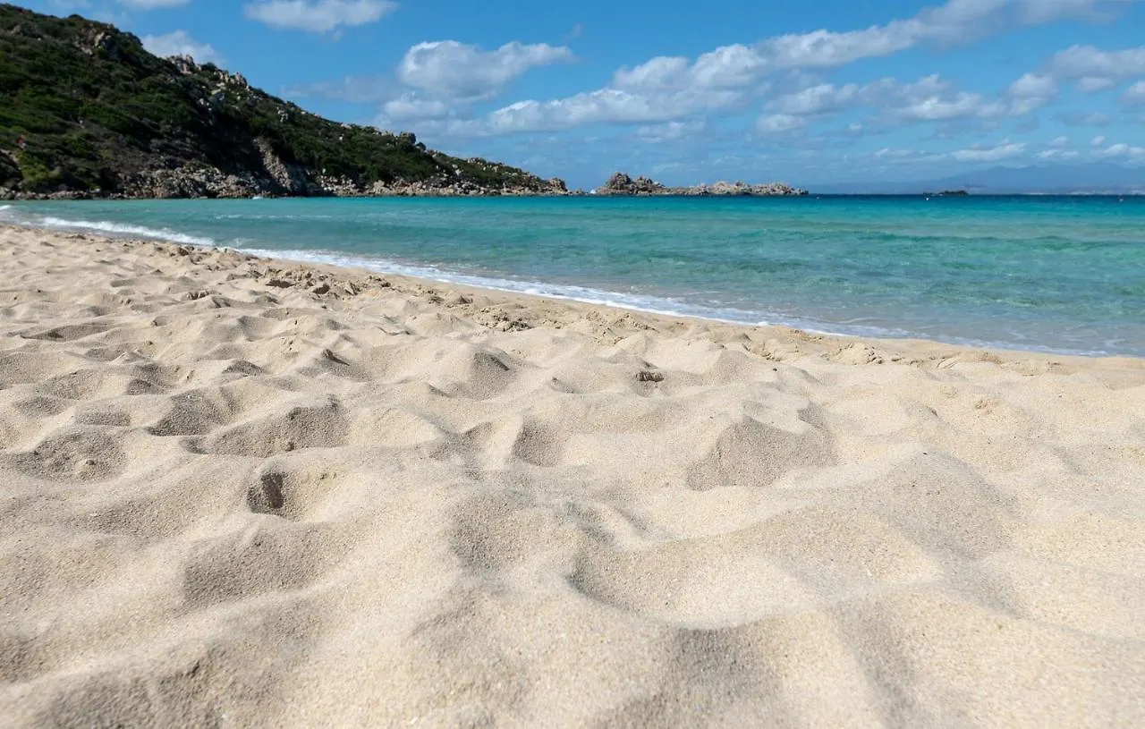 Glorious Residence Le Pavoncelle One Bedroom Sleeps Four Child Num1452 Santa Teresa Gallura