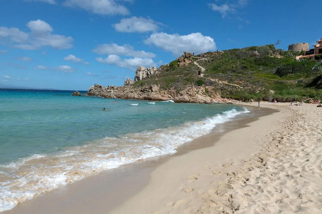 Apartment Glorious Residence Le Pavoncelle One Bedroom Sleeps Four Child Num1452 Santa Teresa Gallura Italy